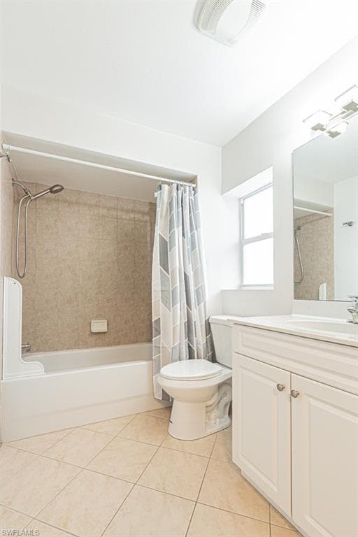 4544 Court WAY # 18D, NAPLES FL 34109-33