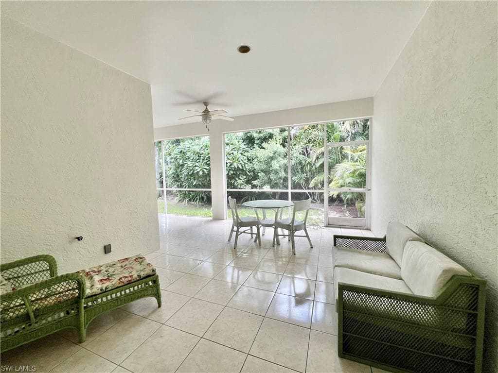 443 Crossfield CIR # 74, NAPLES FL 34104-20