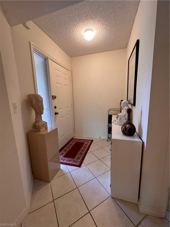 5708 Deauville CIR # J101, NAPLES FL 34112-39