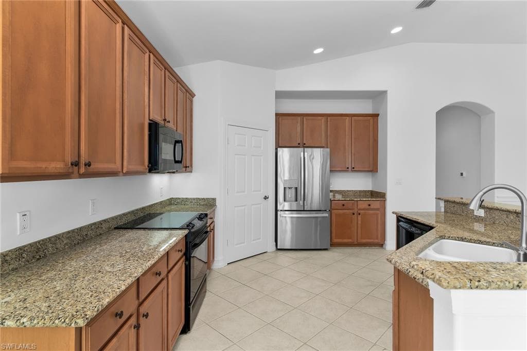 1294 Rialto WAY # 202, NAPLES FL 34114-13