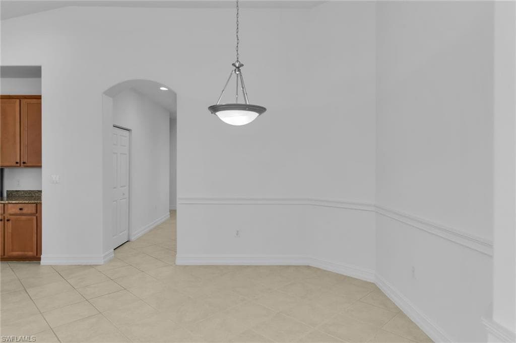 1294 Rialto WAY # 202, NAPLES FL 34114-14