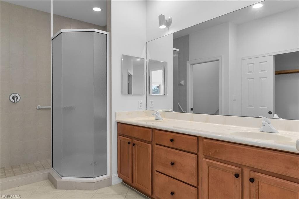 1294 Rialto WAY # 202, NAPLES FL 34114-20