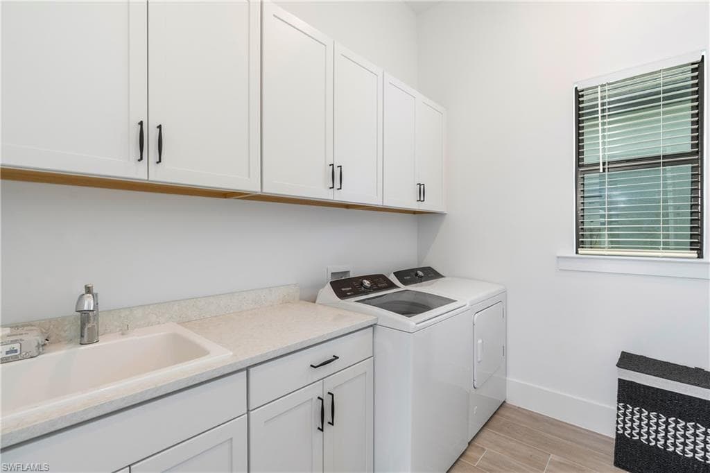 9584 Caymas TER, NAPLES FL 34114-21