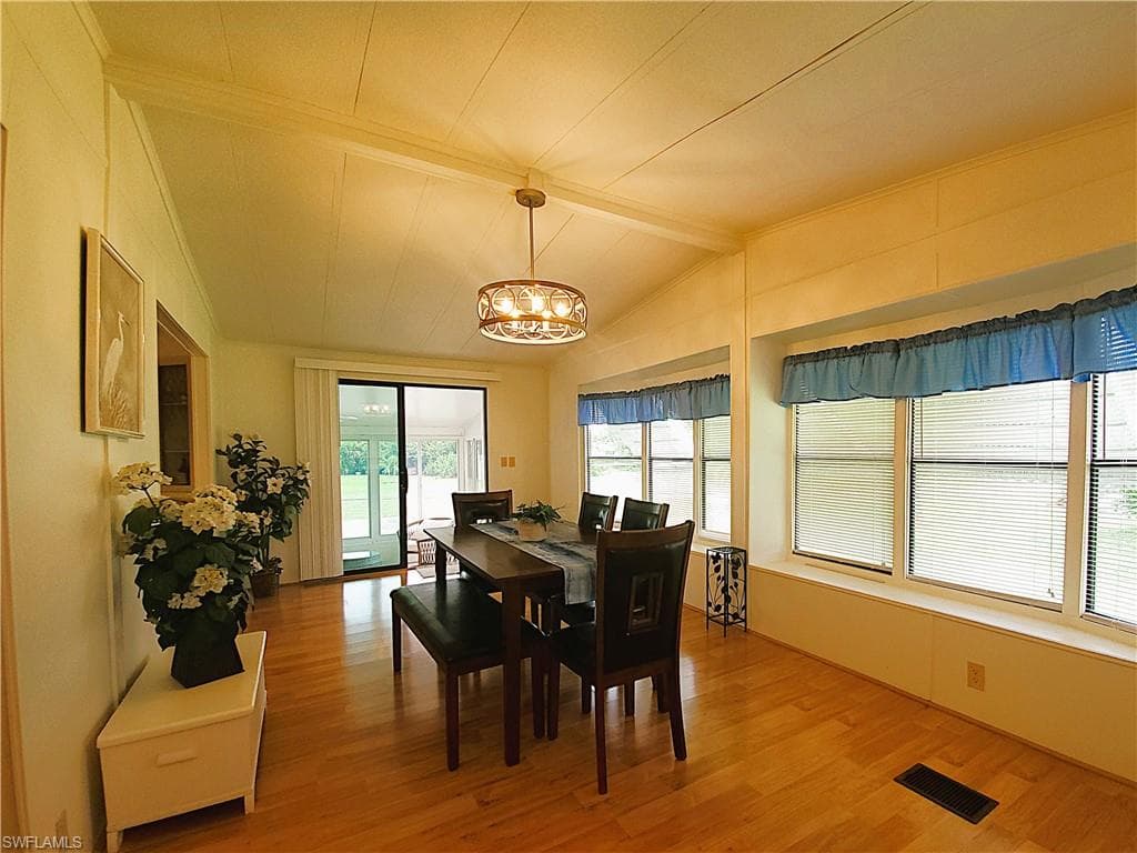 19400 Pony LN, NORTH FORT MYERS FL 33903-5