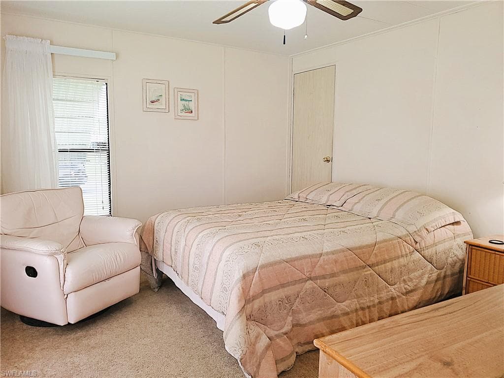 19400 Pony LN, NORTH FORT MYERS FL 33903-15