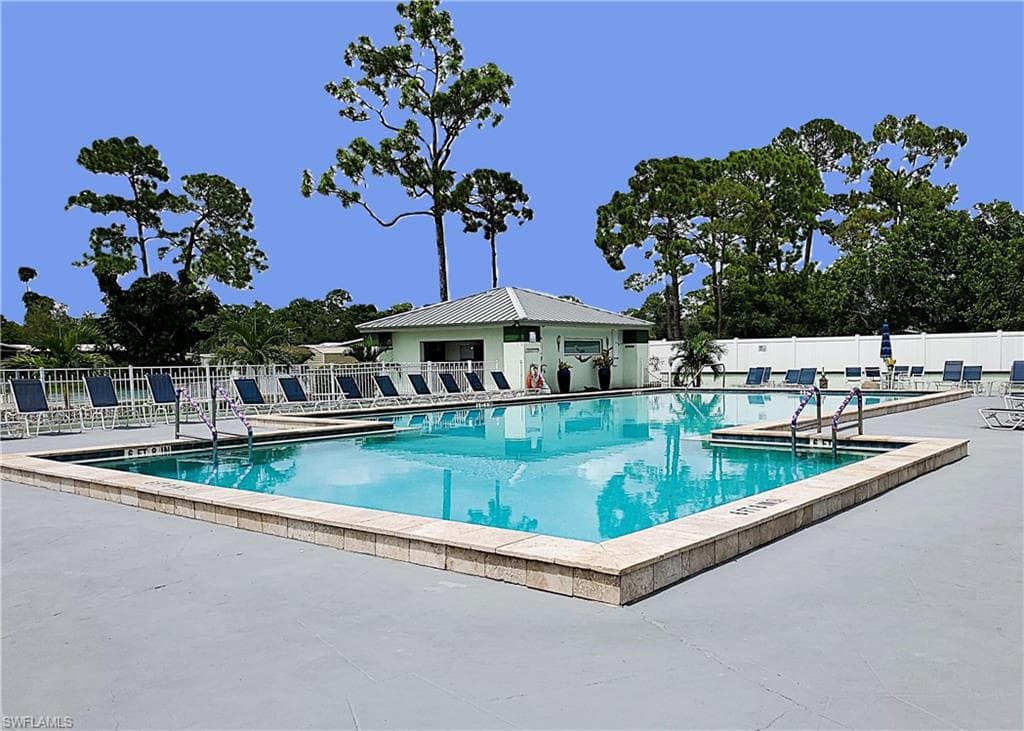 19400 Pony LN, NORTH FORT MYERS FL 33903-29