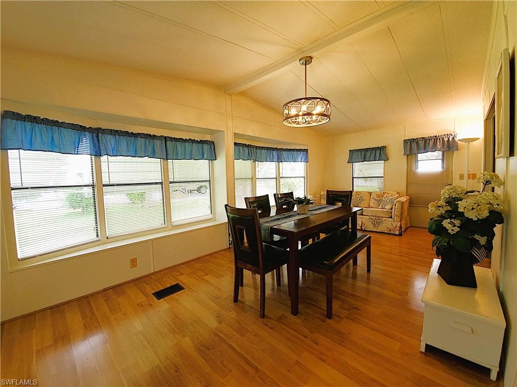 19400 Pony LN, NORTH FORT MYERS FL 33903-9