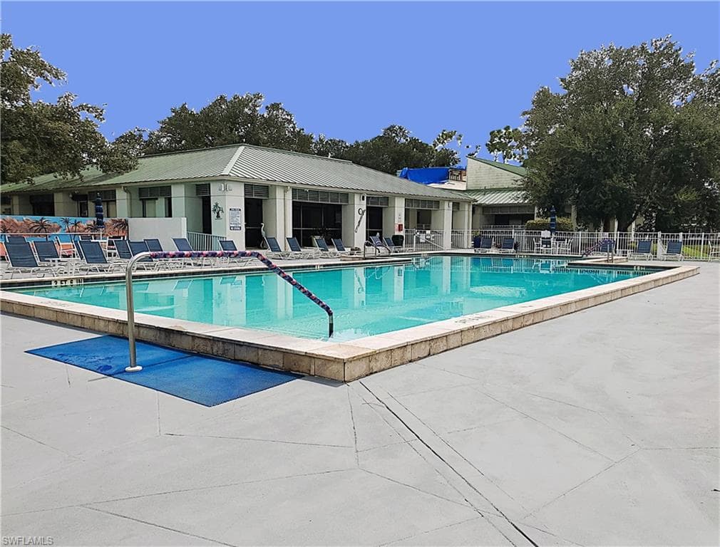 19400 Pony LN, NORTH FORT MYERS FL 33903-28
