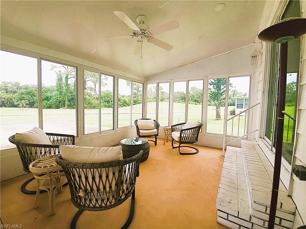 19400 Pony LN, NORTH FORT MYERS FL 33903-7