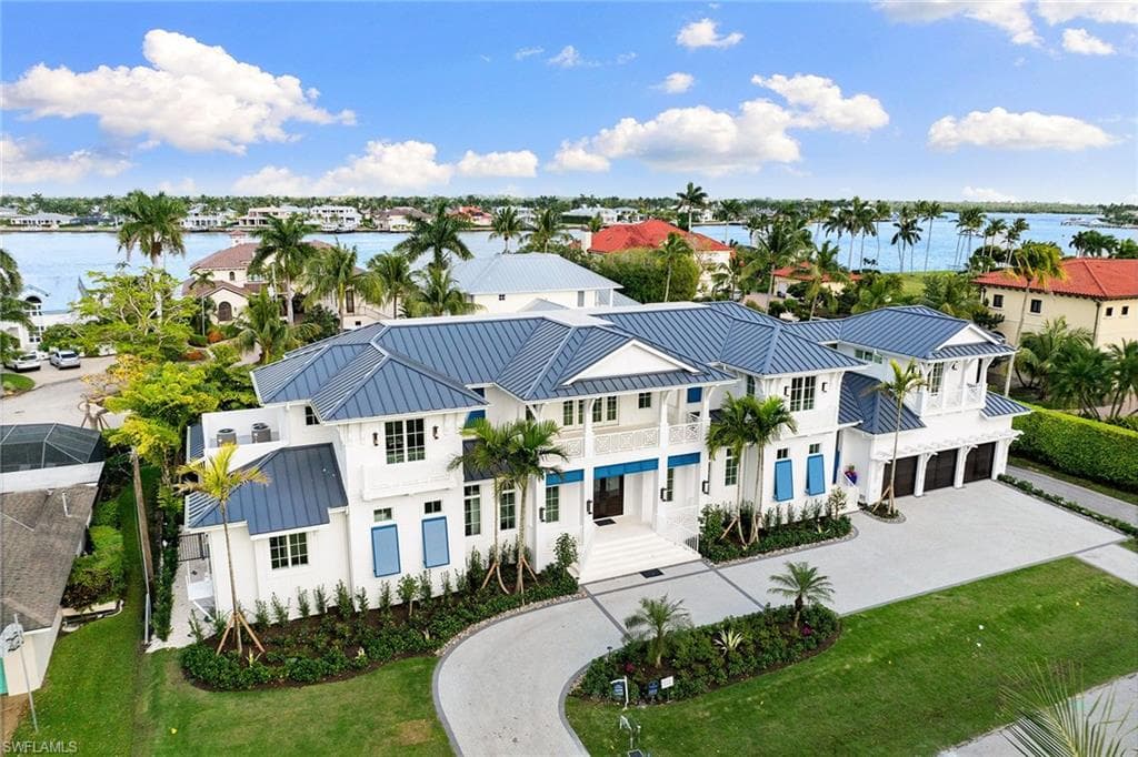 2131 Marina DR, NAPLES FL 34102-38