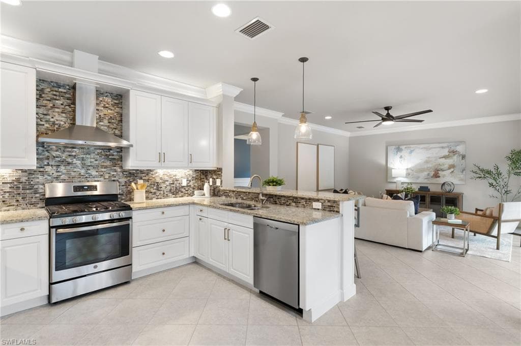 4384 Aurora ST, NAPLES FL 34119-15