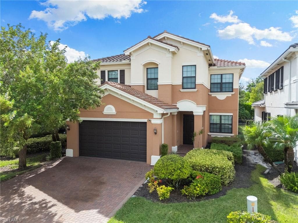 4384 Aurora ST, NAPLES FL 34119-40