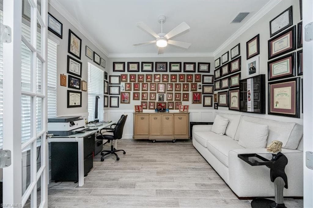 3845 Helmsman DR, NAPLES FL 34120-16
