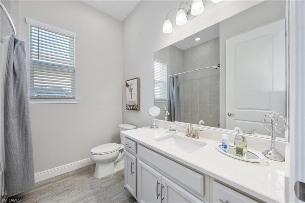 3845 Helmsman DR, NAPLES FL 34120-25