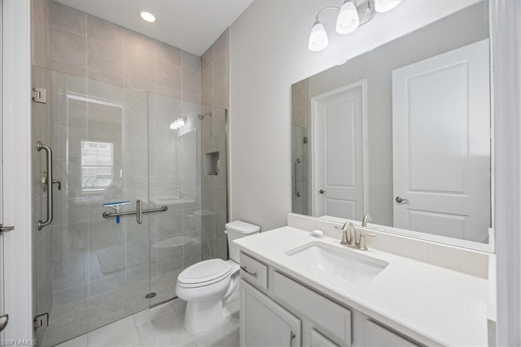 3845 Helmsman DR, NAPLES FL 34120-32