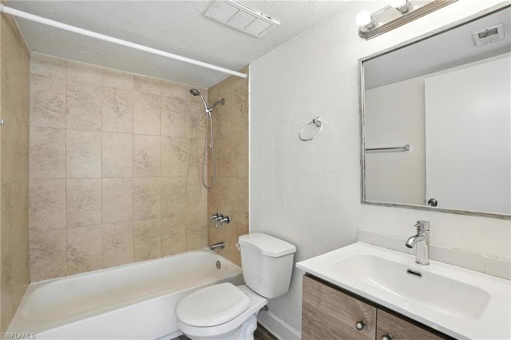 201-5 Santa Clara DR # 201, NAPLES FL 34104-11