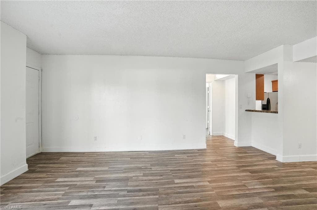 201-5 Santa Clara DR # 201, NAPLES FL 34104-7