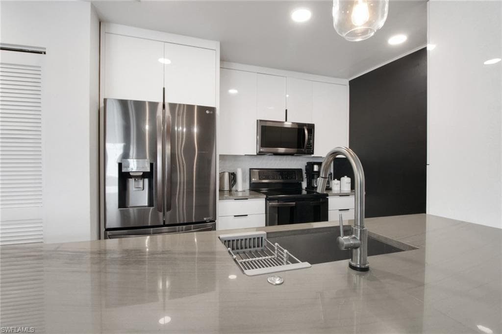 3342 Timberwood CIR, NAPLES FL 34105-12