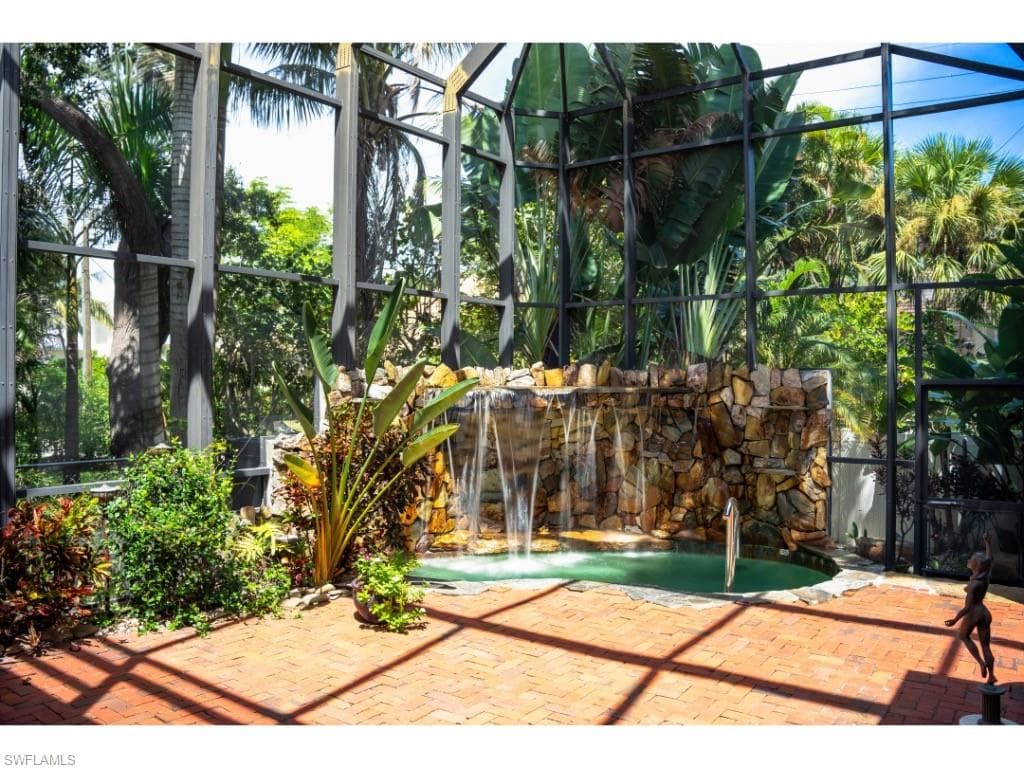 263 10th AVE S, NAPLES FL 34102-11