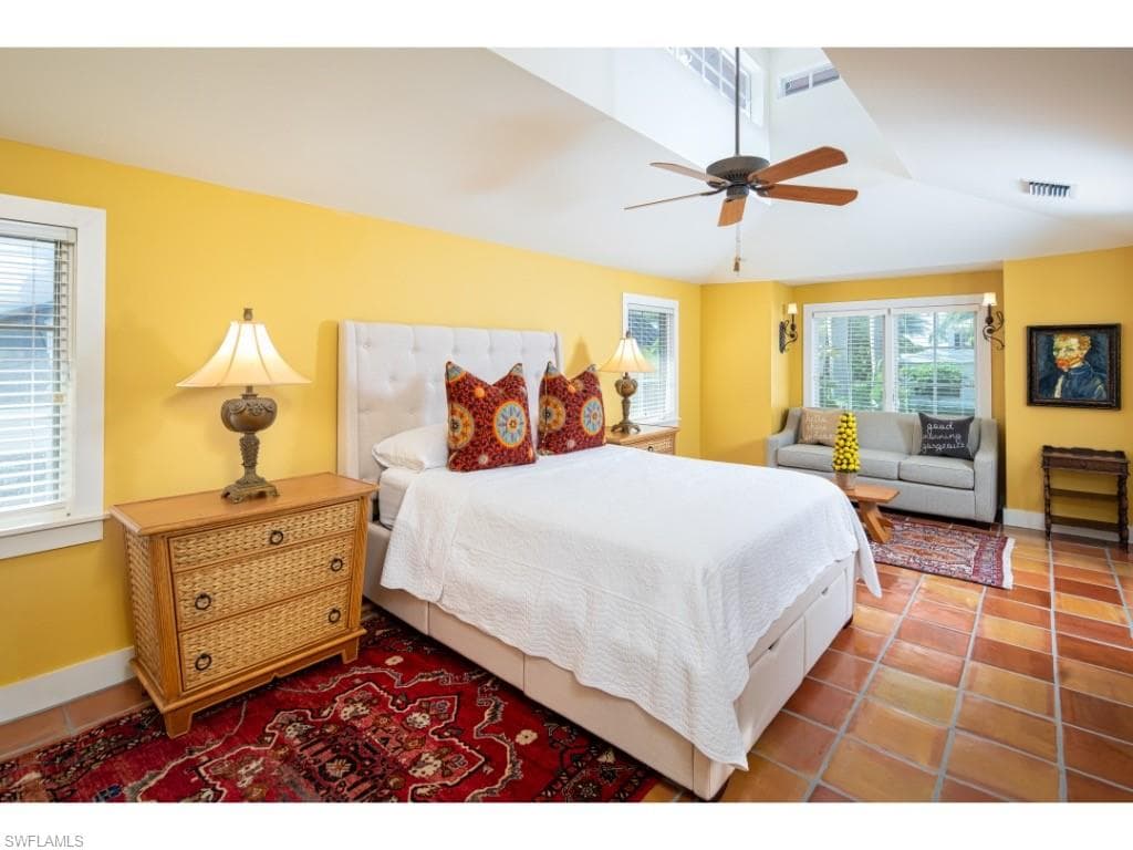 263 10th AVE S, NAPLES FL 34102-9