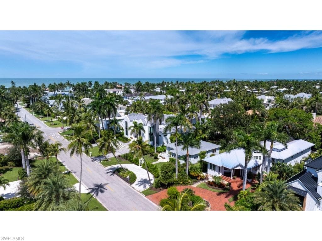 263 10th AVE S, NAPLES FL 34102-17