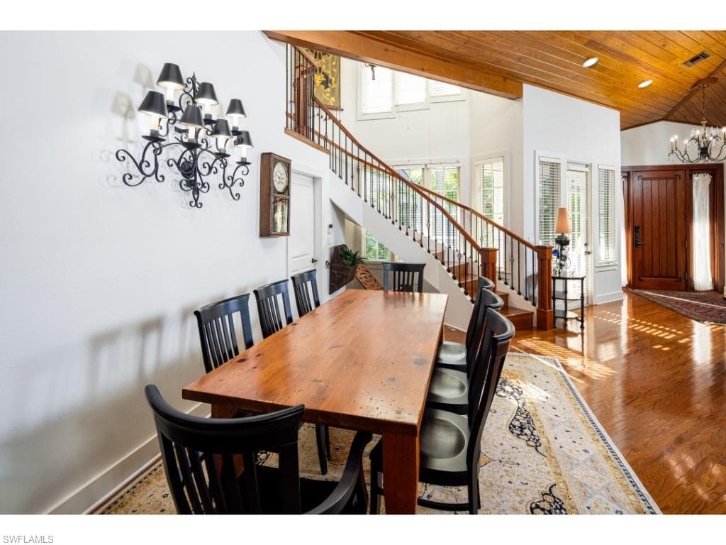 263 10th AVE S, NAPLES FL 34102-3