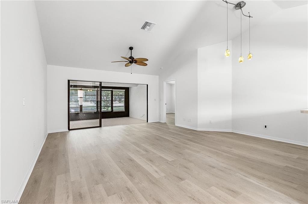 28790 Hunters CT, BONITA SPRINGS FL 34135-6