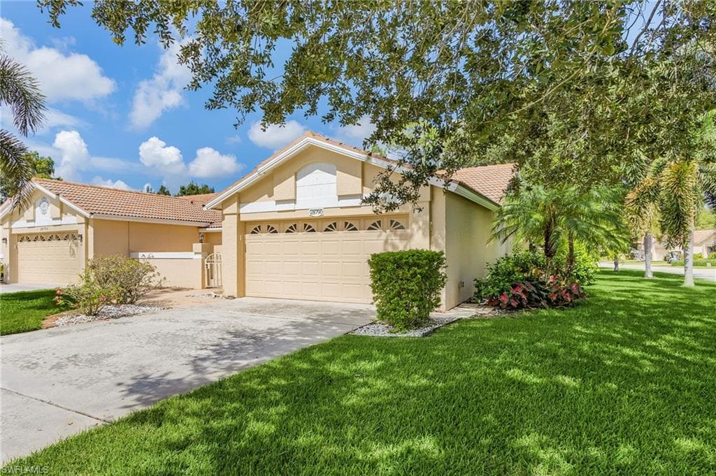 28790 Hunters CT, BONITA SPRINGS FL 34135-40