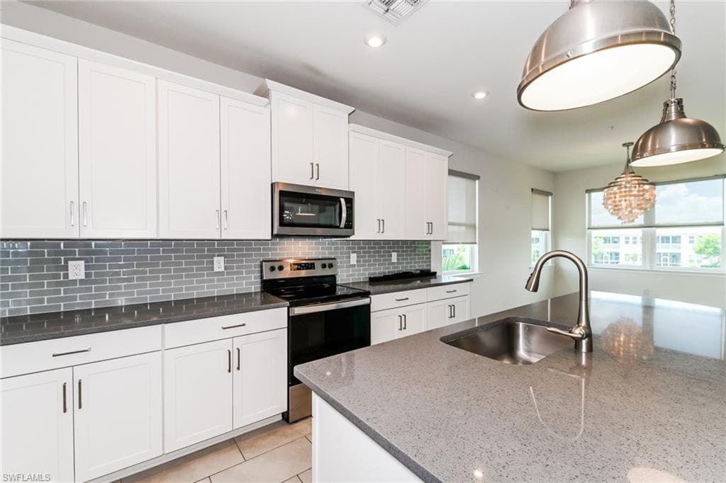 4721 Arboretum CIR # 201, NAPLES FL 34112-7