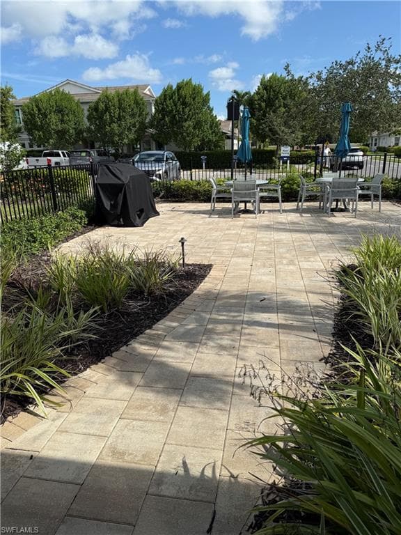 4721 Arboretum CIR # 201, NAPLES FL 34112-24