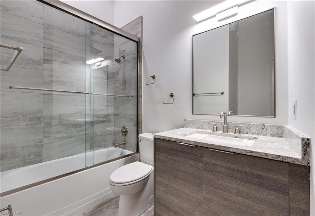 2278 1st ST # 204, FORT MYERS FL 33901-11