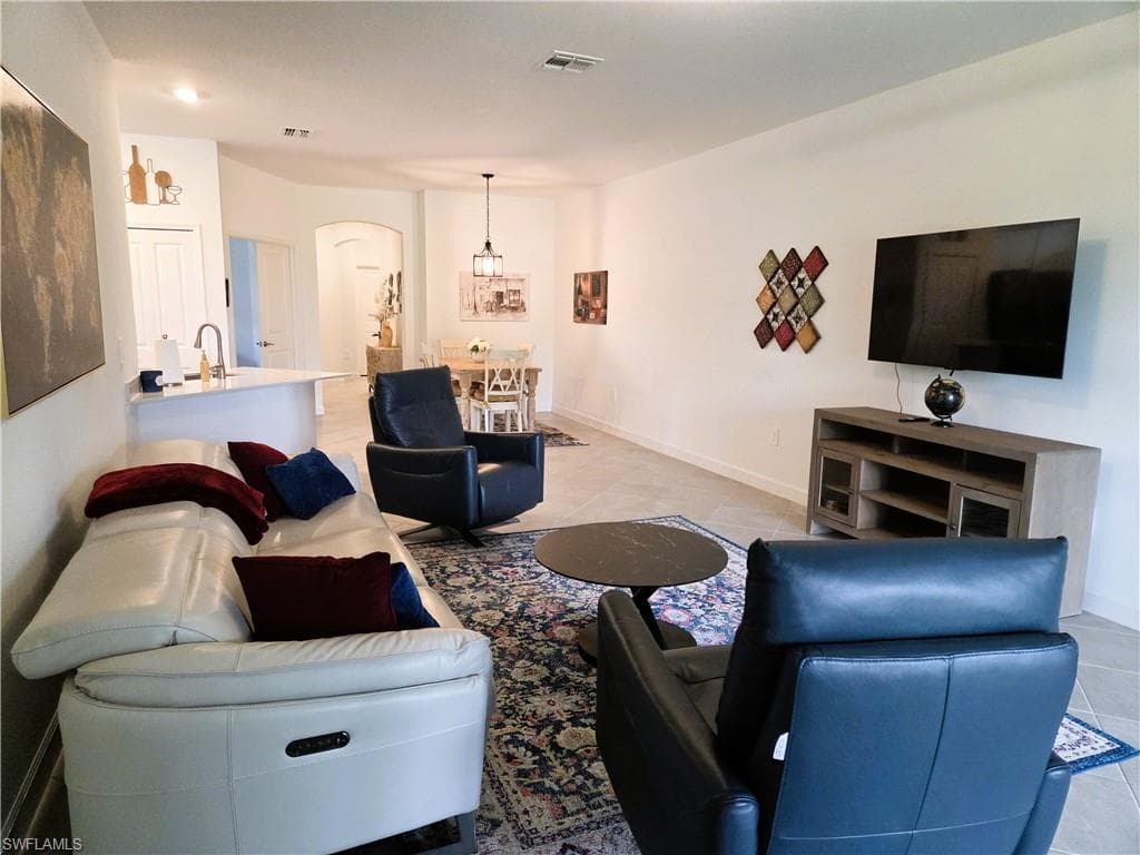 20683 Hazelnut CT, LEHIGH ACRES FL 33936-3