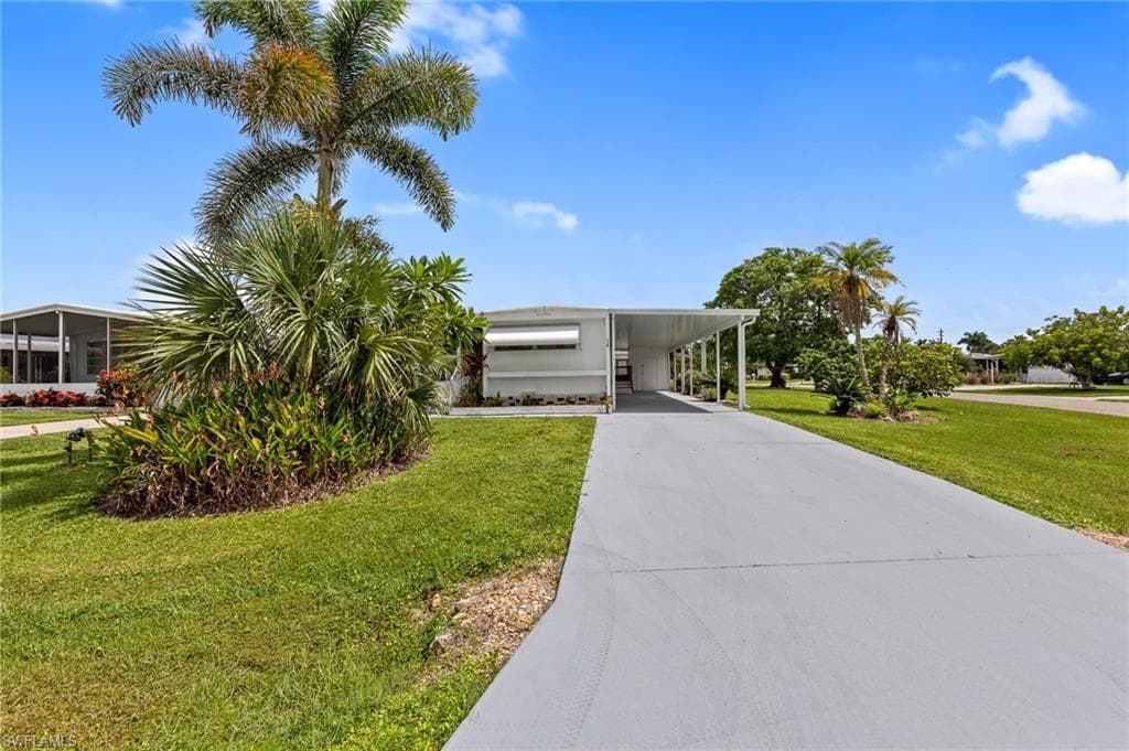 16 San Remo CIR, NAPLES FL 34112-3