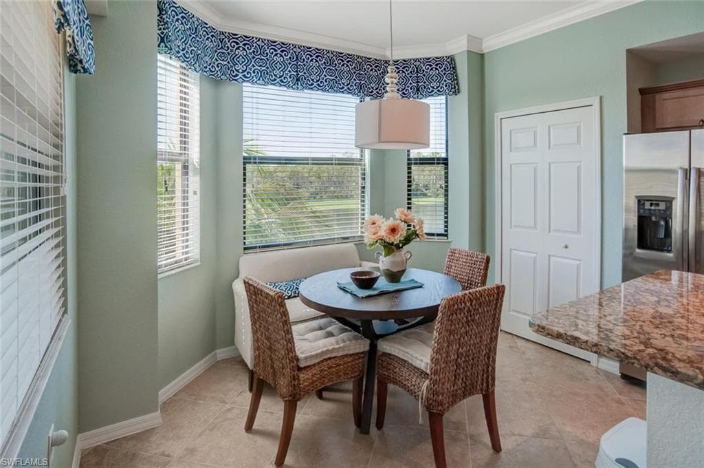 9731 Acqua CT # 523, NAPLES FL 34113-9