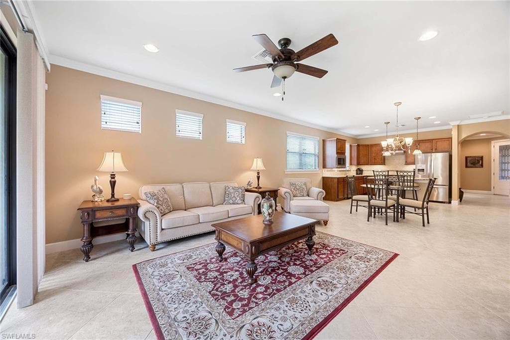 7638 Jacaranda LN, NAPLES FL 34114-12