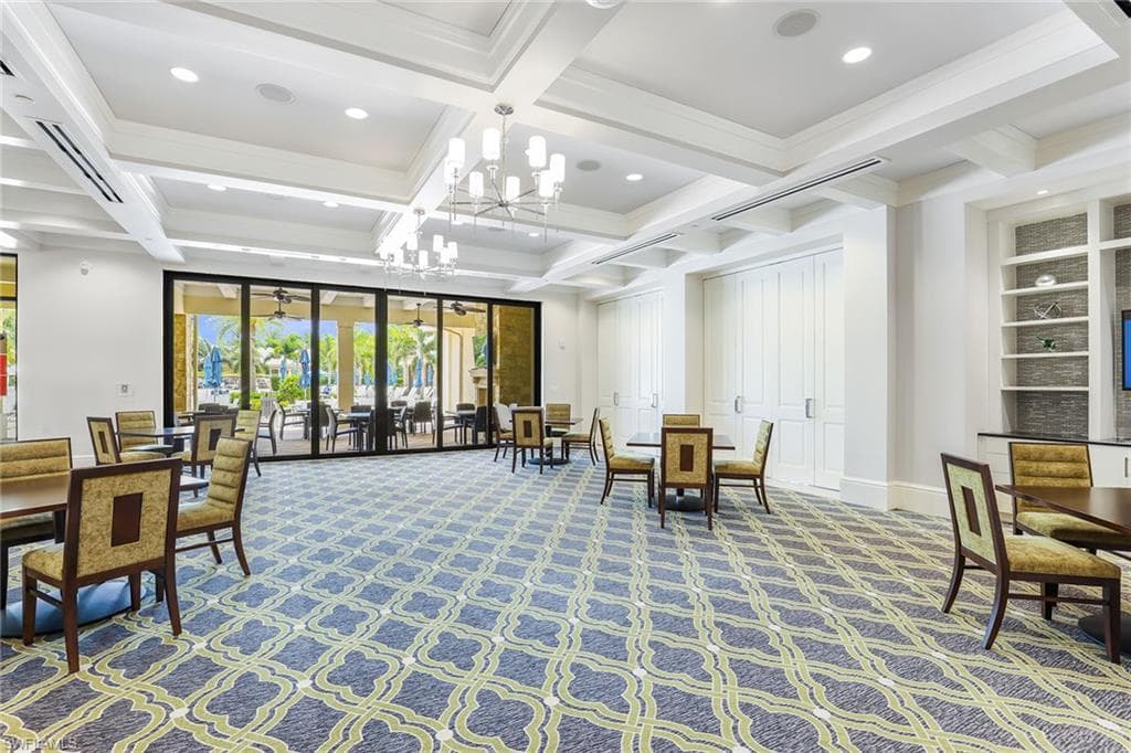 7638 Jacaranda LN, NAPLES FL 34114-31