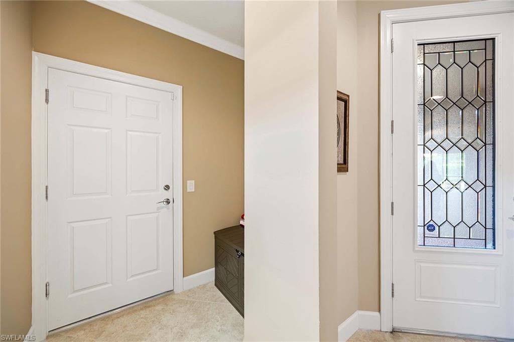 7638 Jacaranda LN, NAPLES FL 34114-8