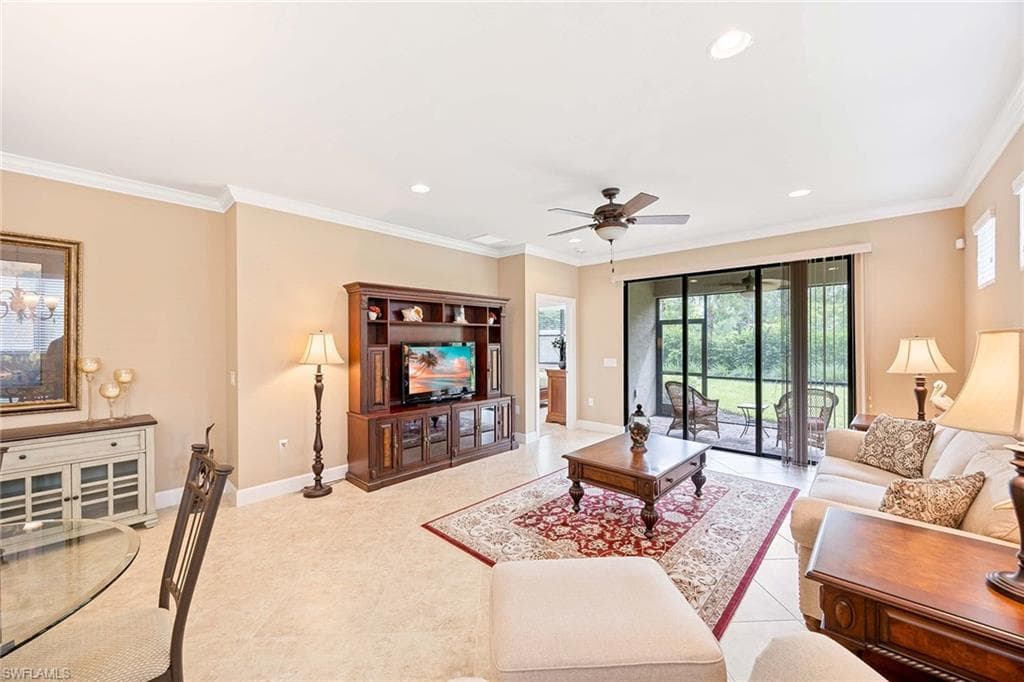 7638 Jacaranda LN, NAPLES FL 34114-14