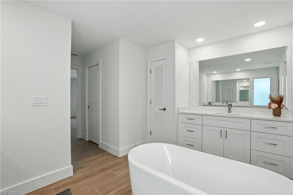 2216 SW 4th AVE, CAPE CORAL FL 33991-23