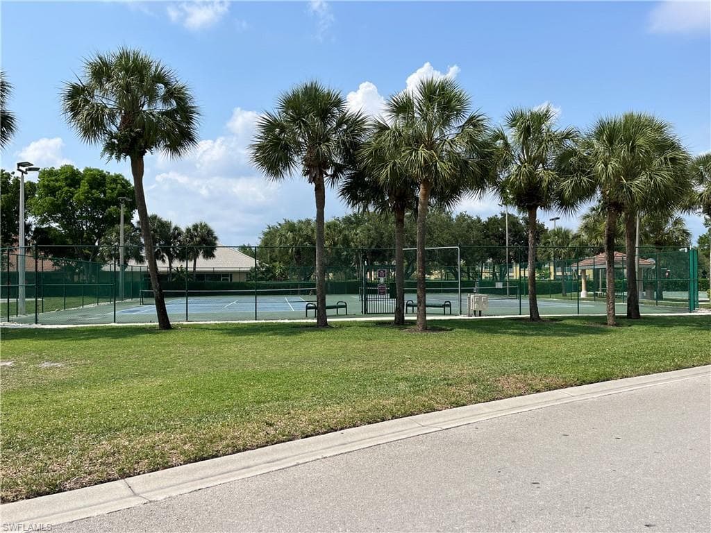 366 Burnt Pine DR, NAPLES FL 34119-34