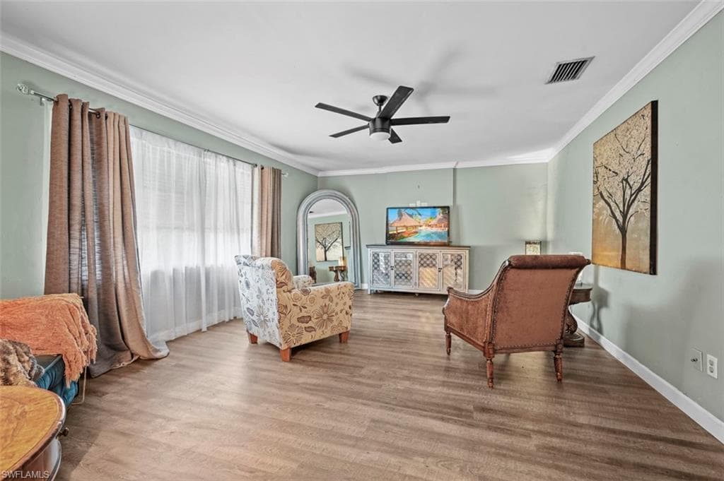 4302 Parrot AVE, NAPLES FL 34104-6