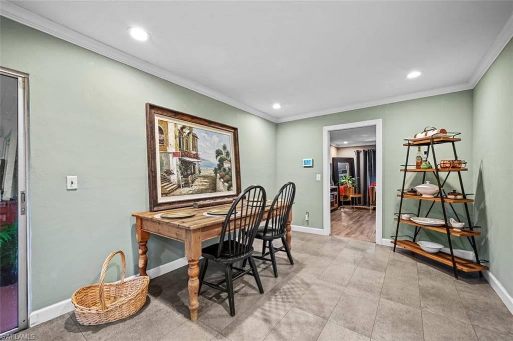 4302 Parrot AVE, NAPLES FL 34104-13