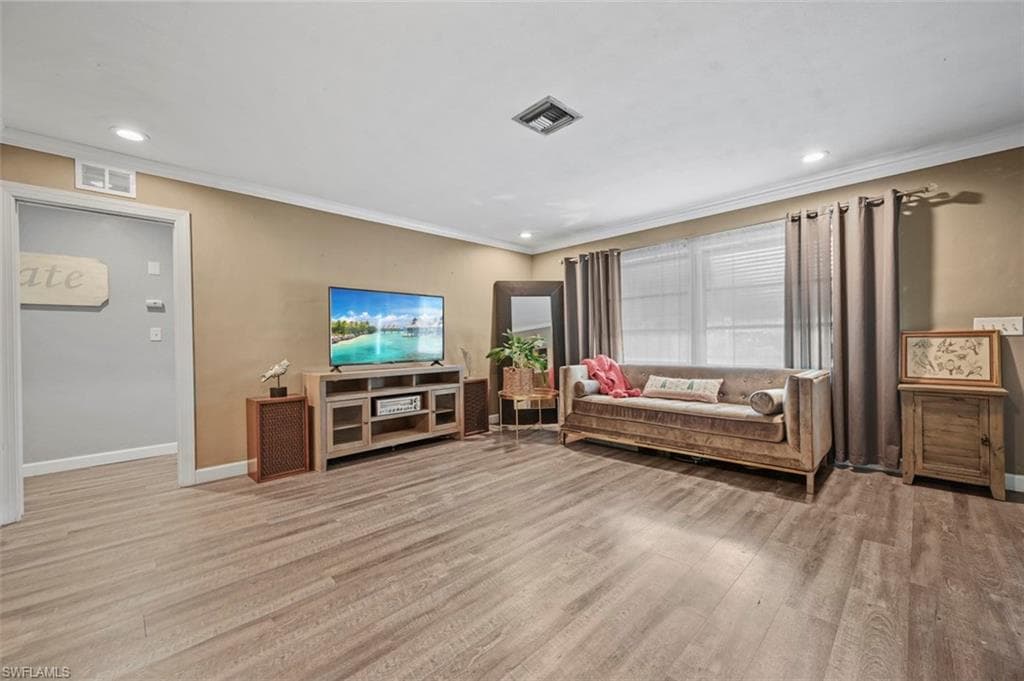 4302 Parrot AVE, NAPLES FL 34104-3