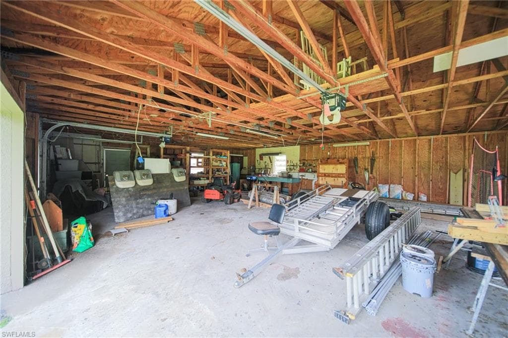 5961 Pangola RD, FORT MYERS FL 33905-4