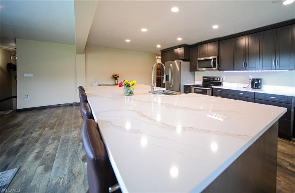 5961 Pangola RD, FORT MYERS FL 33905-17