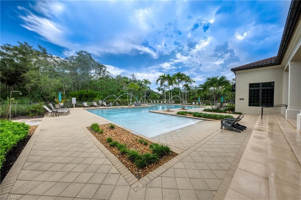 4228 Raffia Palm CIR, NAPLES FL 34119-42