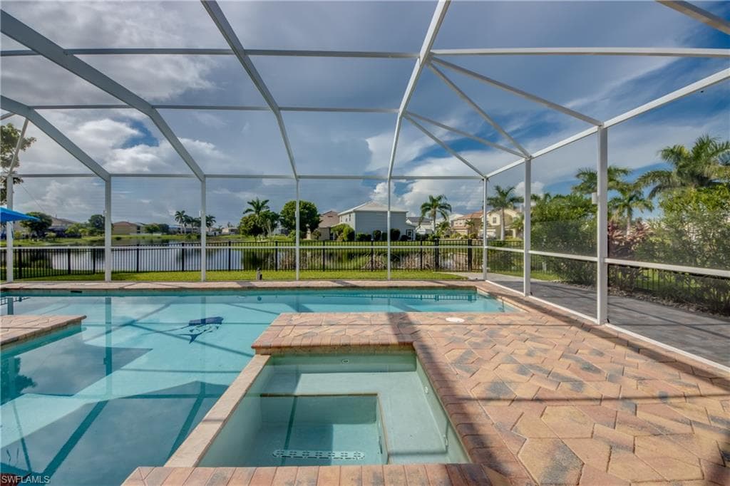 2060 Cape Heather CIR, CAPE CORAL FL 33991-31