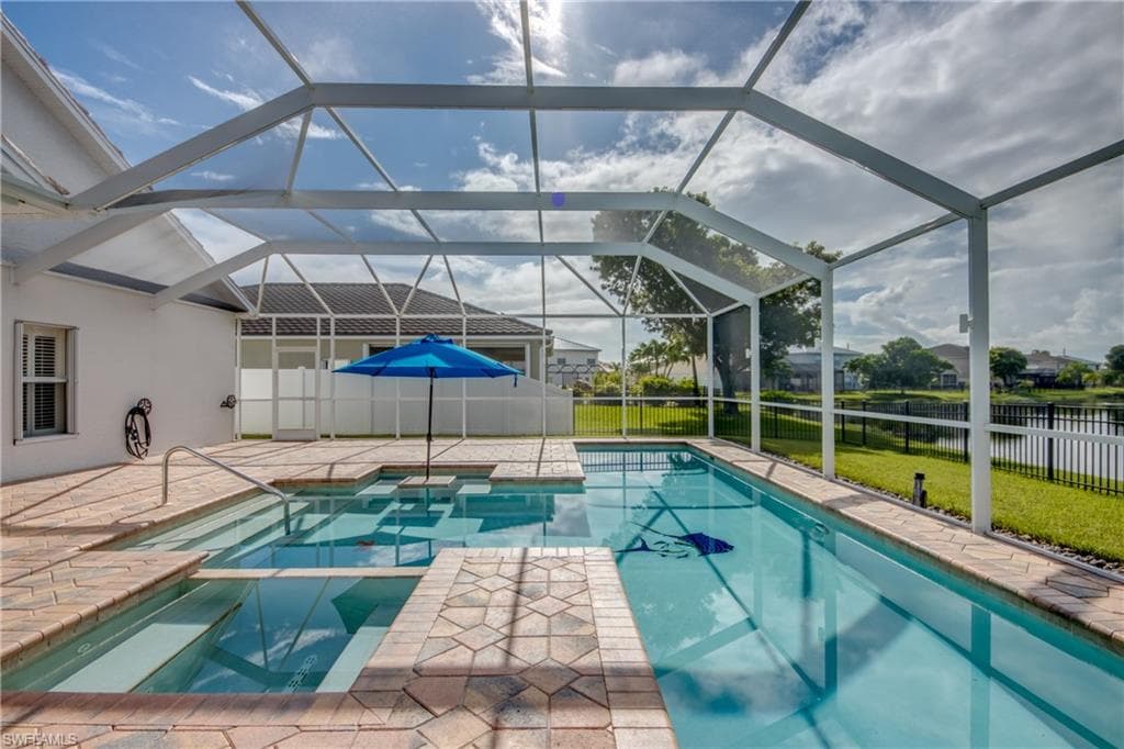2060 Cape Heather CIR, CAPE CORAL FL 33991-33