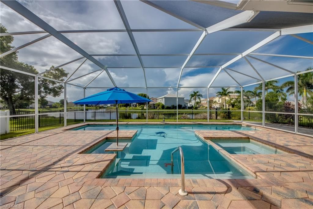 2060 Cape Heather CIR, CAPE CORAL FL 33991-30