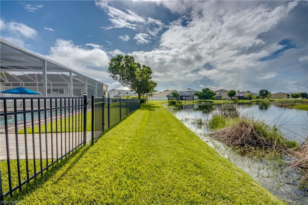 2060 Cape Heather CIR, CAPE CORAL FL 33991-38